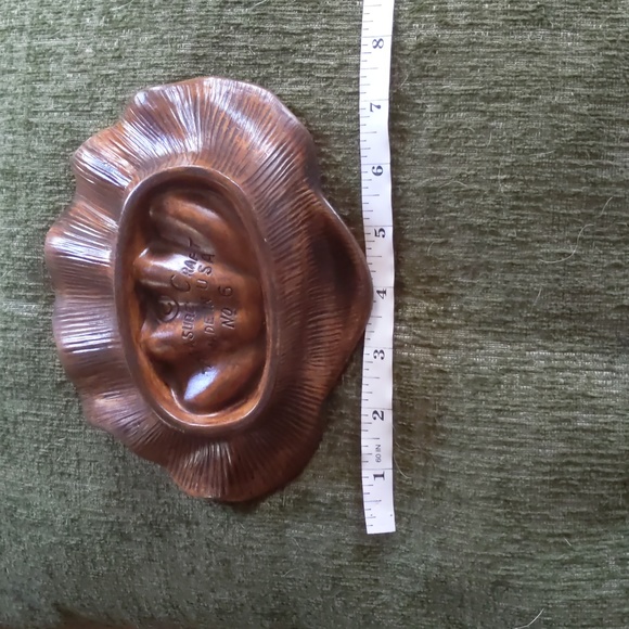 Vintage* TREASURE CRAFT half shell ashtray/ candy dish/trinket dish. - Picture 9 of 10